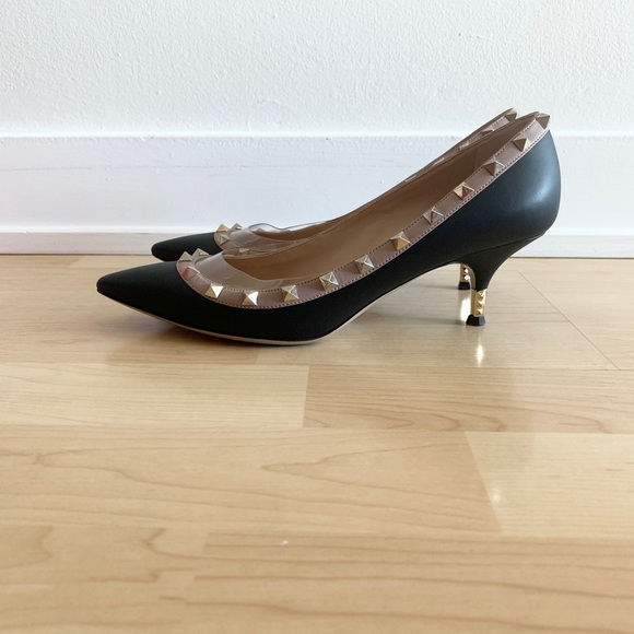 Valentino Black Leather Studded Accents Pumps - Picture 5 of 11
